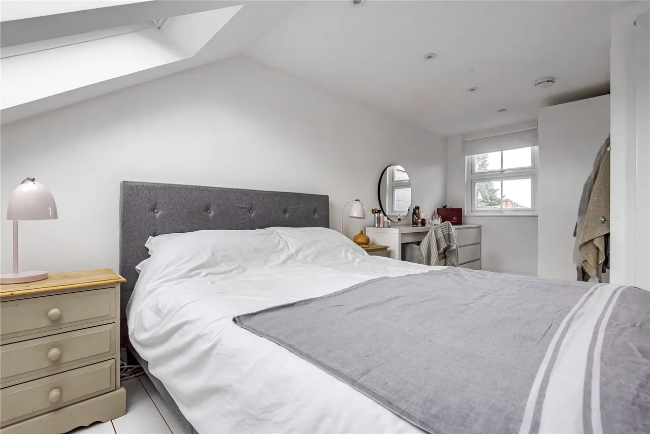 Victor Road, Teddington, TW11 8SR, photo 11