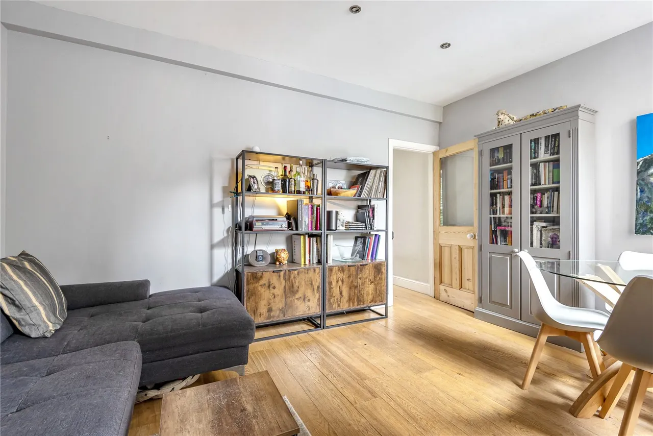 Victor Road, Teddington, TW11 8SR, photo 5