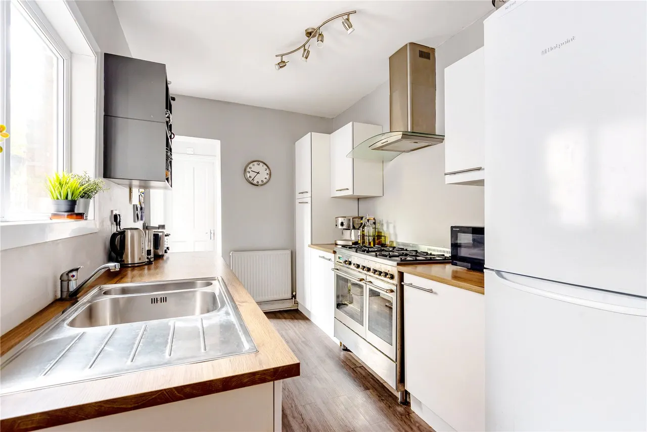 Victor Road, Teddington, TW11 8SR, photo 7