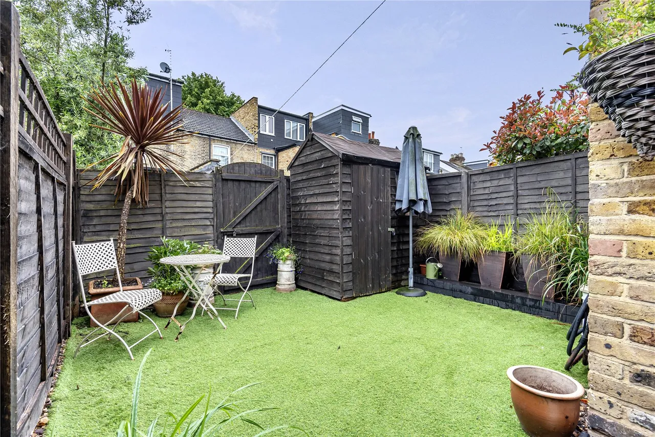 Victor Road, Teddington, TW11 8SR, photo 13