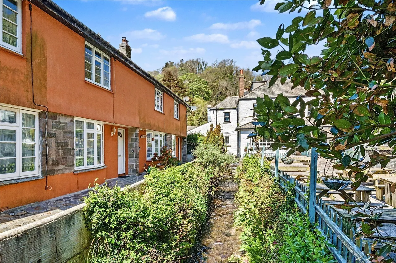 2 bed property for sale, The Coombes, Polperro, PL13