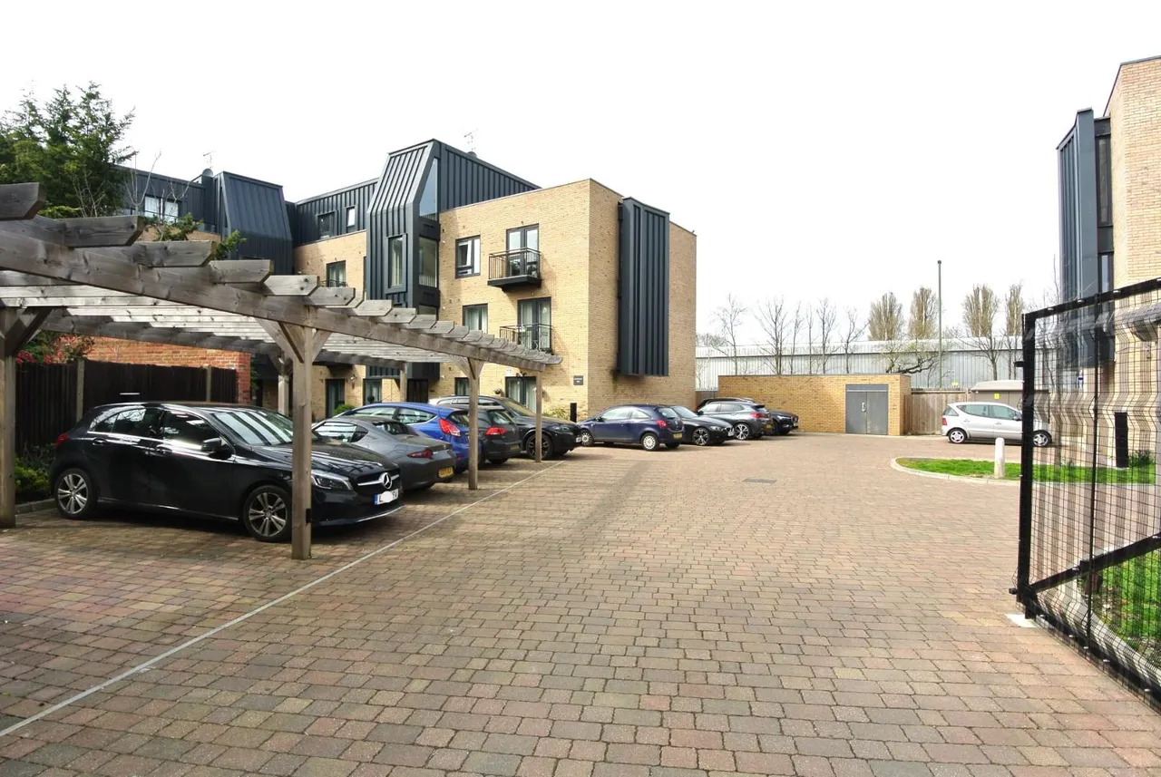 35a Woodthorpe Road, Ashford, London, TW15 2AZ, photo 14