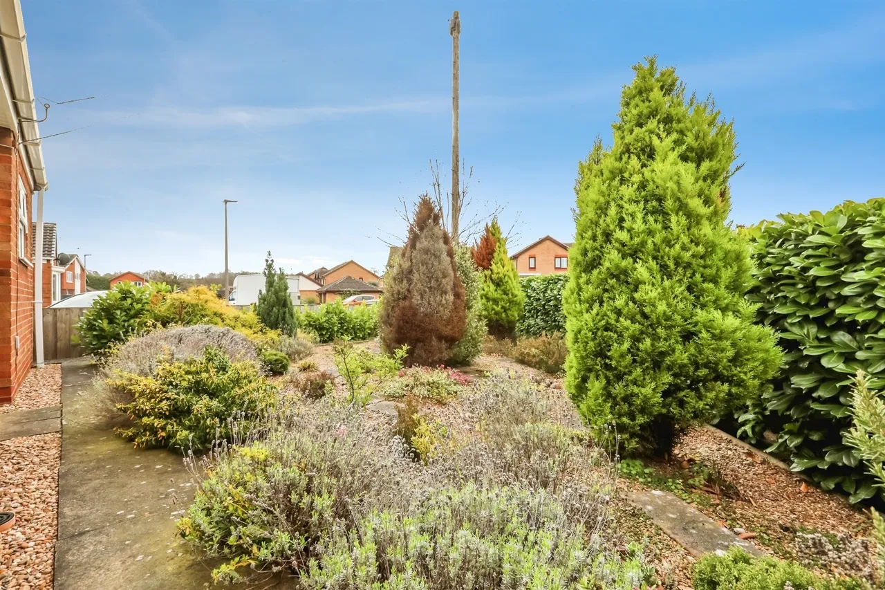 Blackthorn Close, Scunthorpe, photo 8