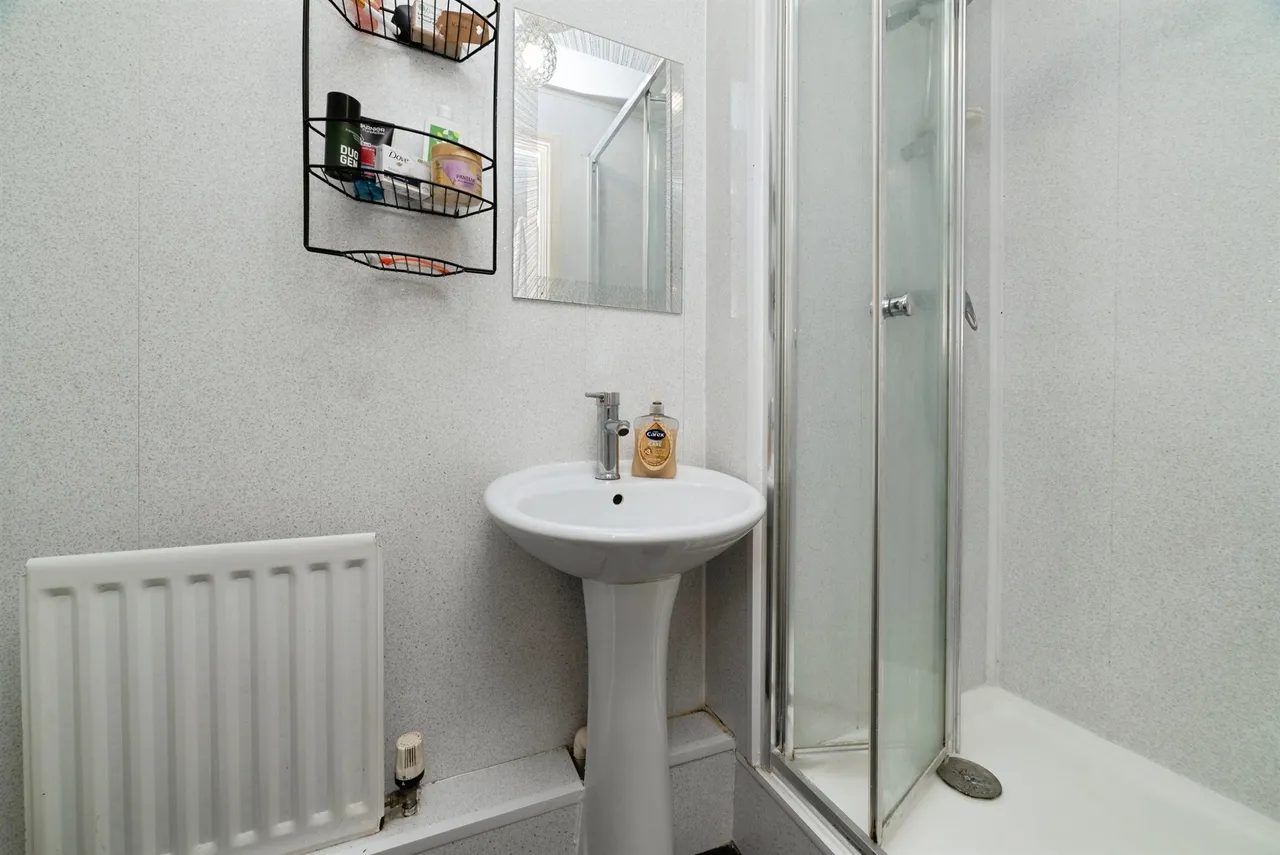 St. Marys Close, Hessle, photo 8