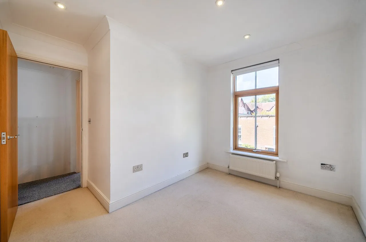 Thistledown Close, Winchester, SO22, photo 9