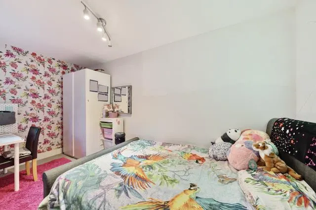 Hendon Lane, London, N3, photo 6