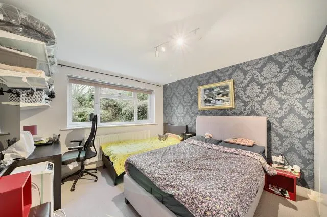 Hendon Lane, London, N3, photo 5
