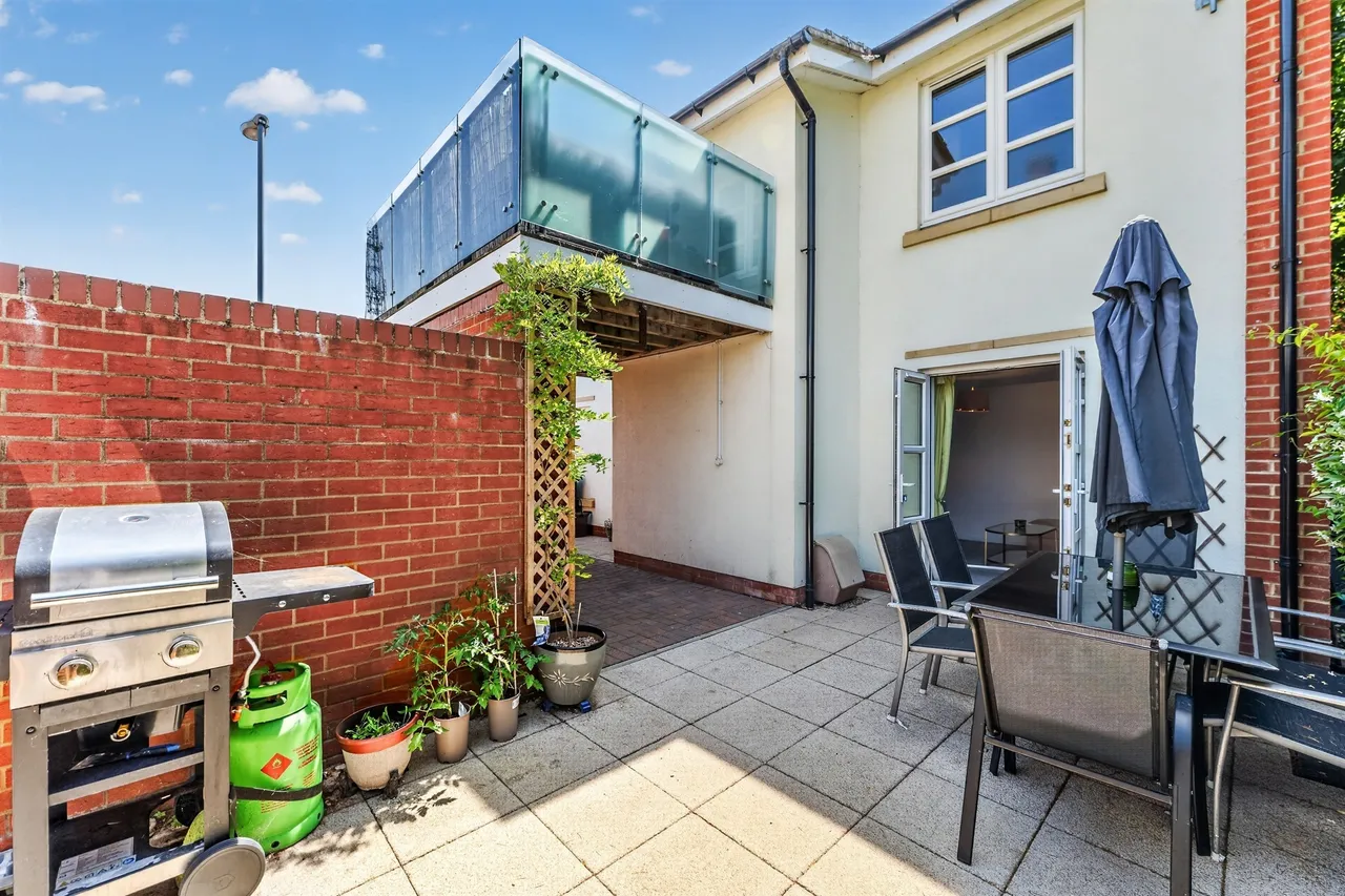 Hay Drive, Mitcham, CR4, photo 18