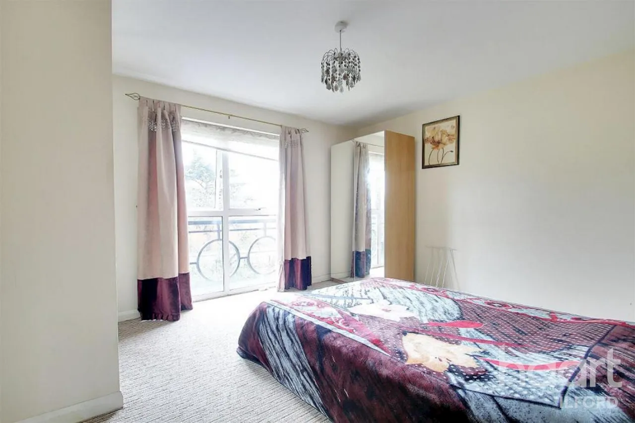 Friars Close, IG1, photo 4