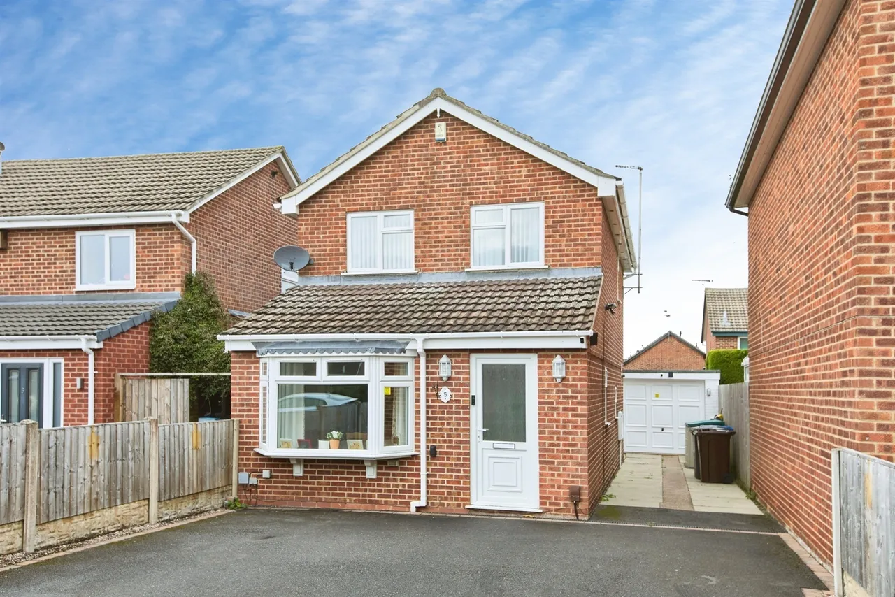 3 bed house for sale — Denver Road, Mickleover, Derby
