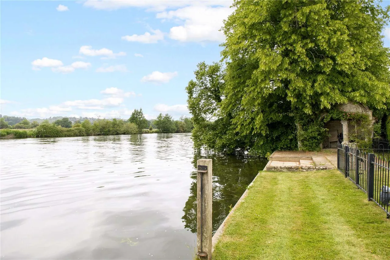 Temple Lane, Marlow, SL7, photo 18