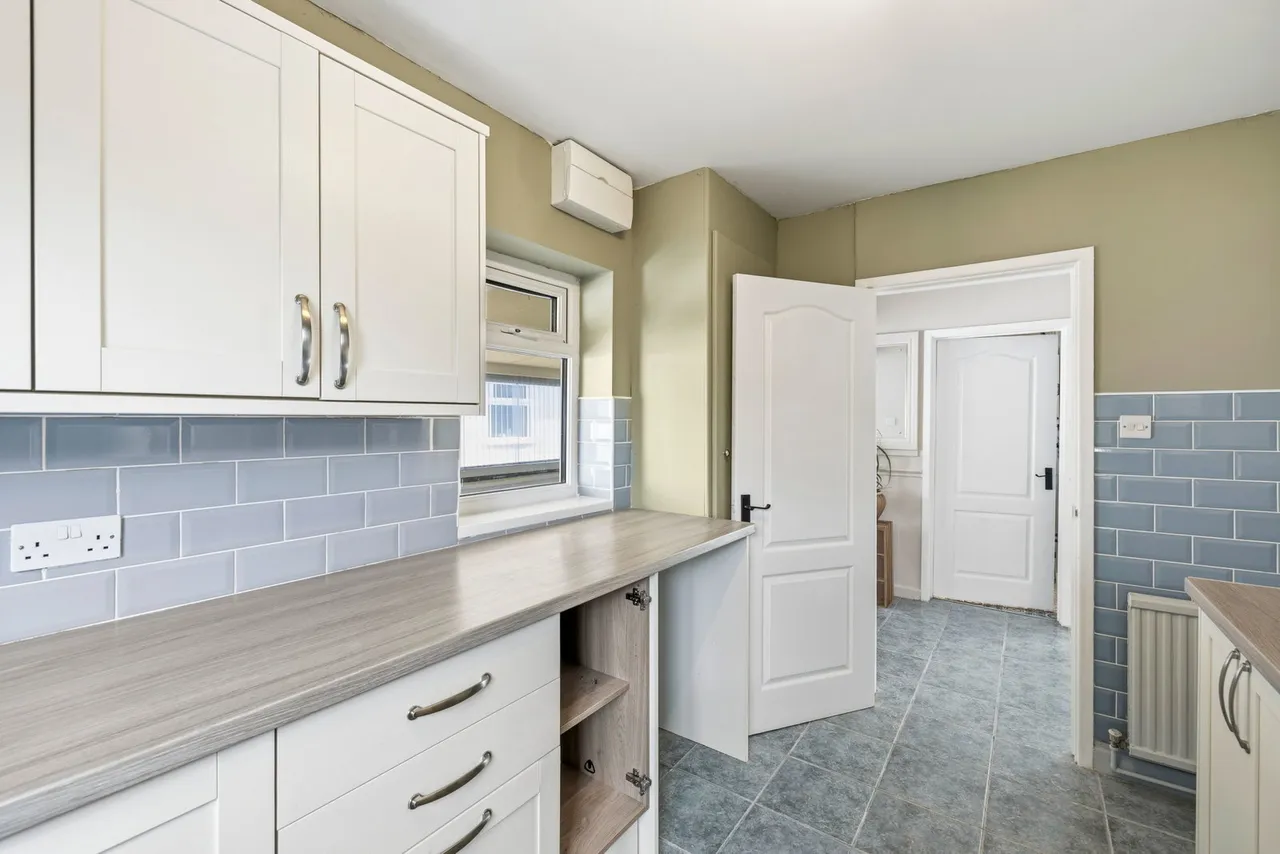 Rhyd-y-Fenni, Crofty, Swansea, SA4 3SA, photo 6
