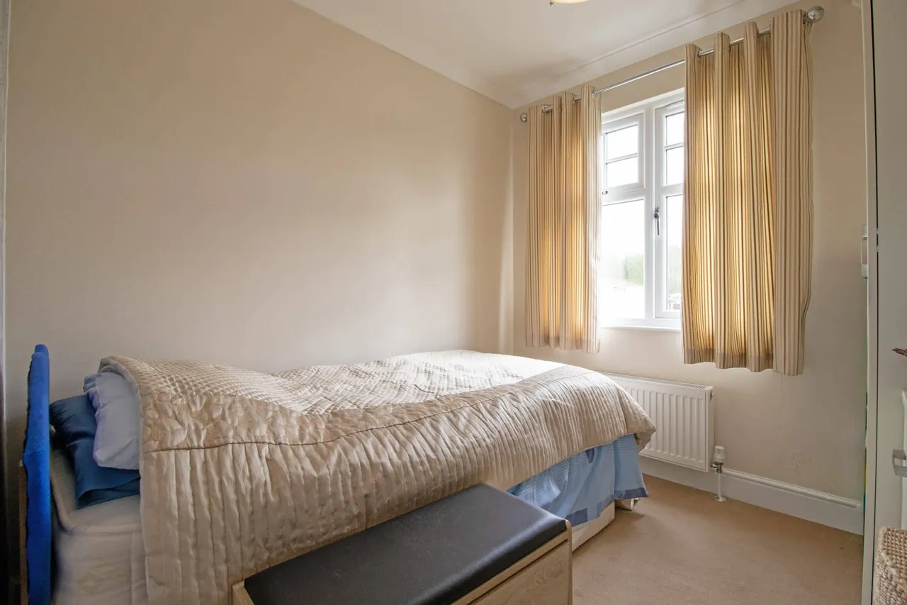 New Road, Ashfield Park, DN17, photo 7
