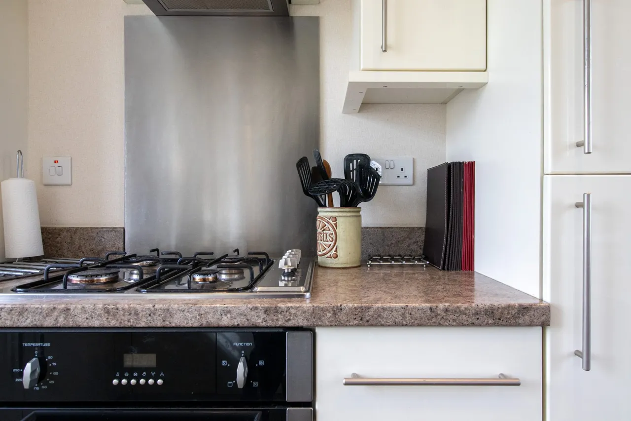 New Road, Ashfield Park, DN17, photo 5