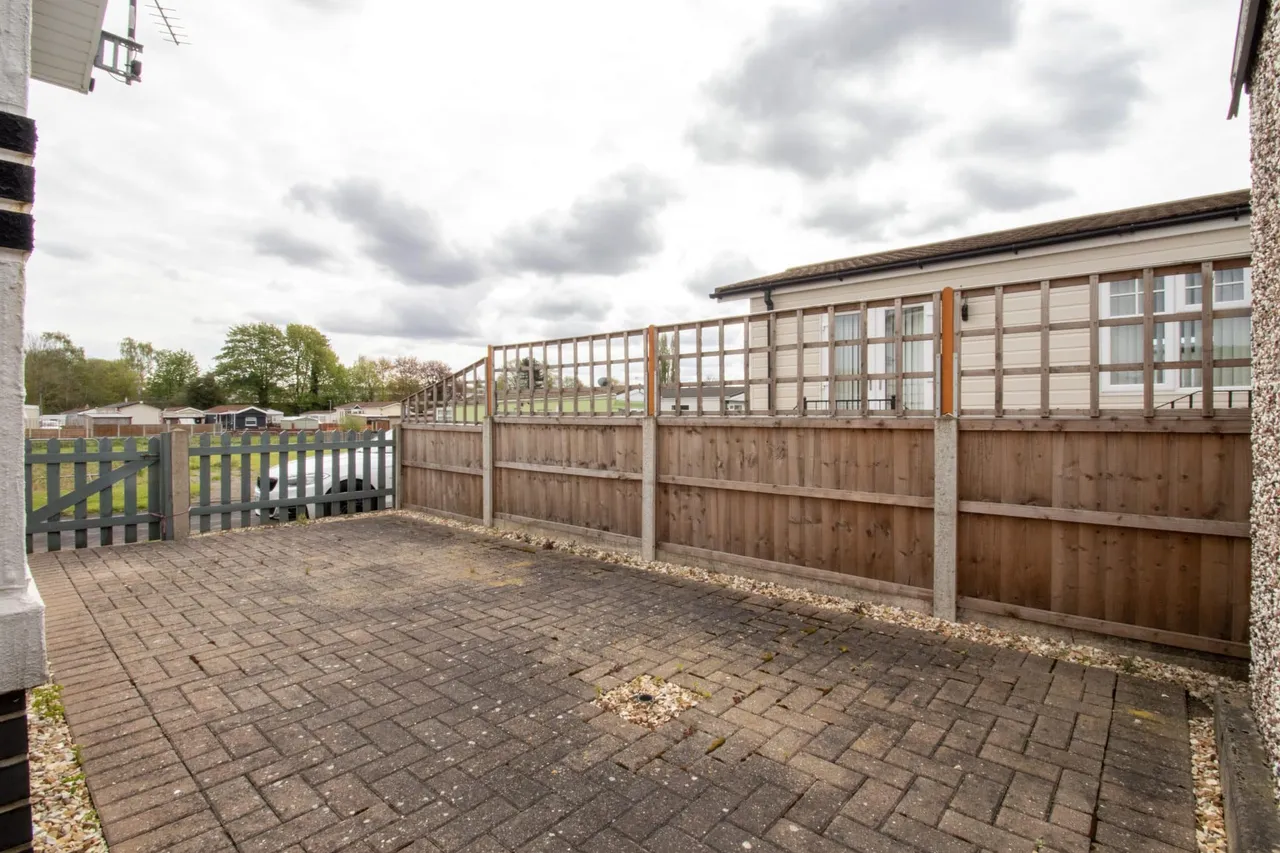 New Road, Ashfield Park, DN17, photo 9