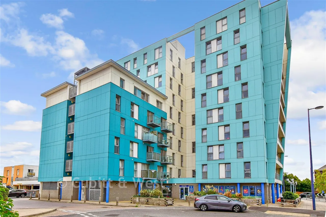 1 bed flat for sale, Fratton Way, Southsea, PO4