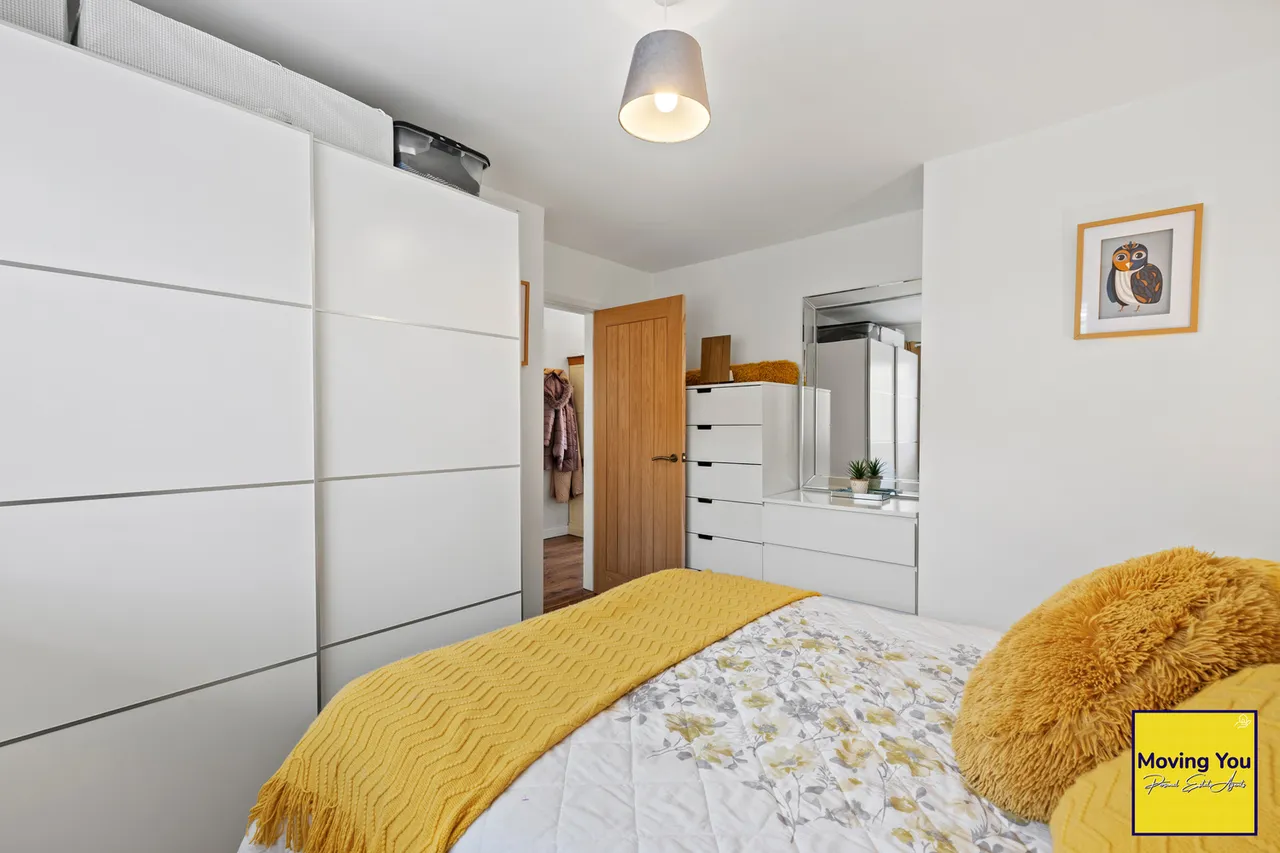 The Hannants, Neath, SA10 7DE, photo 10