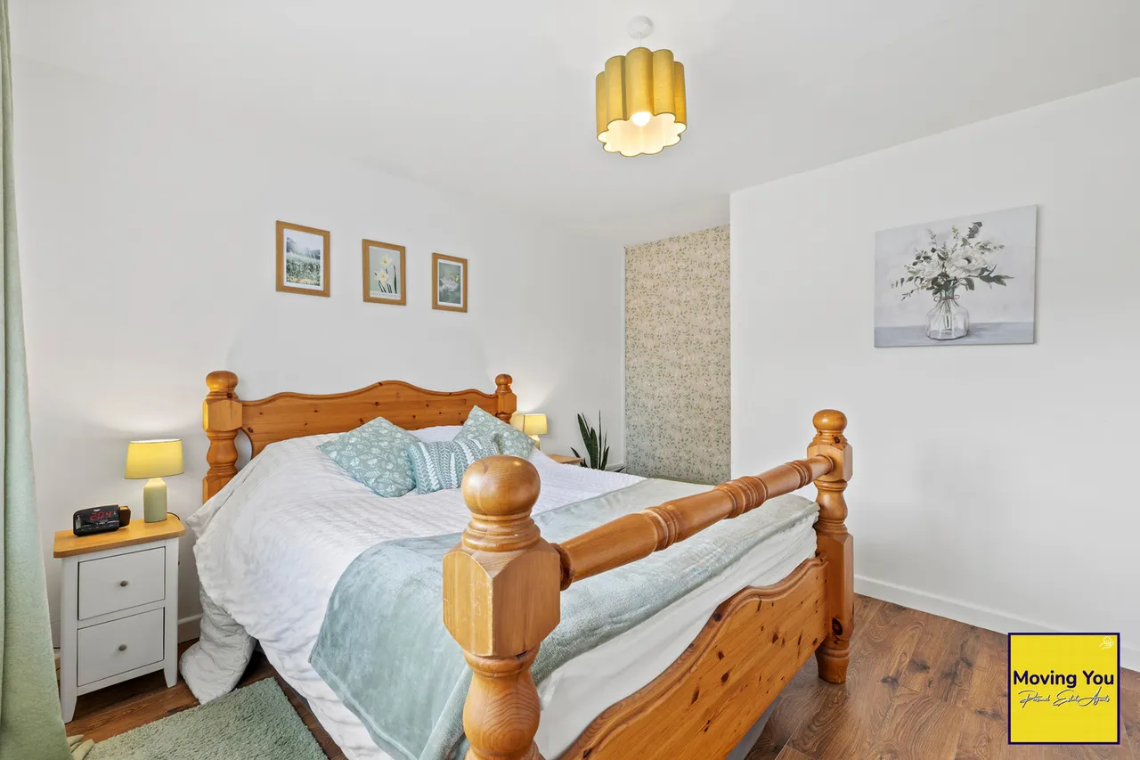 The Hannants, Neath, SA10 7DE, photo 8