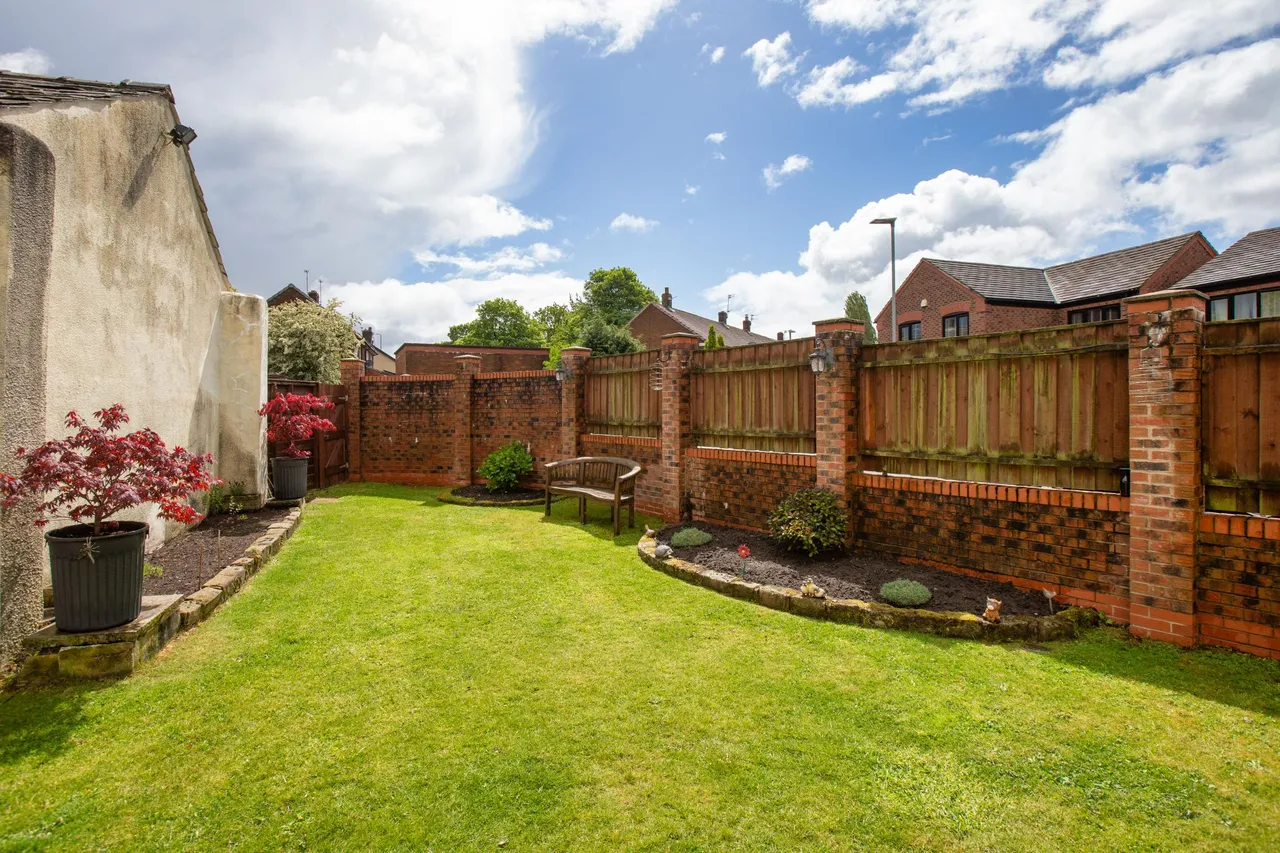 Newmarket Road, Ashton-under-lyne, OL7, photo 20