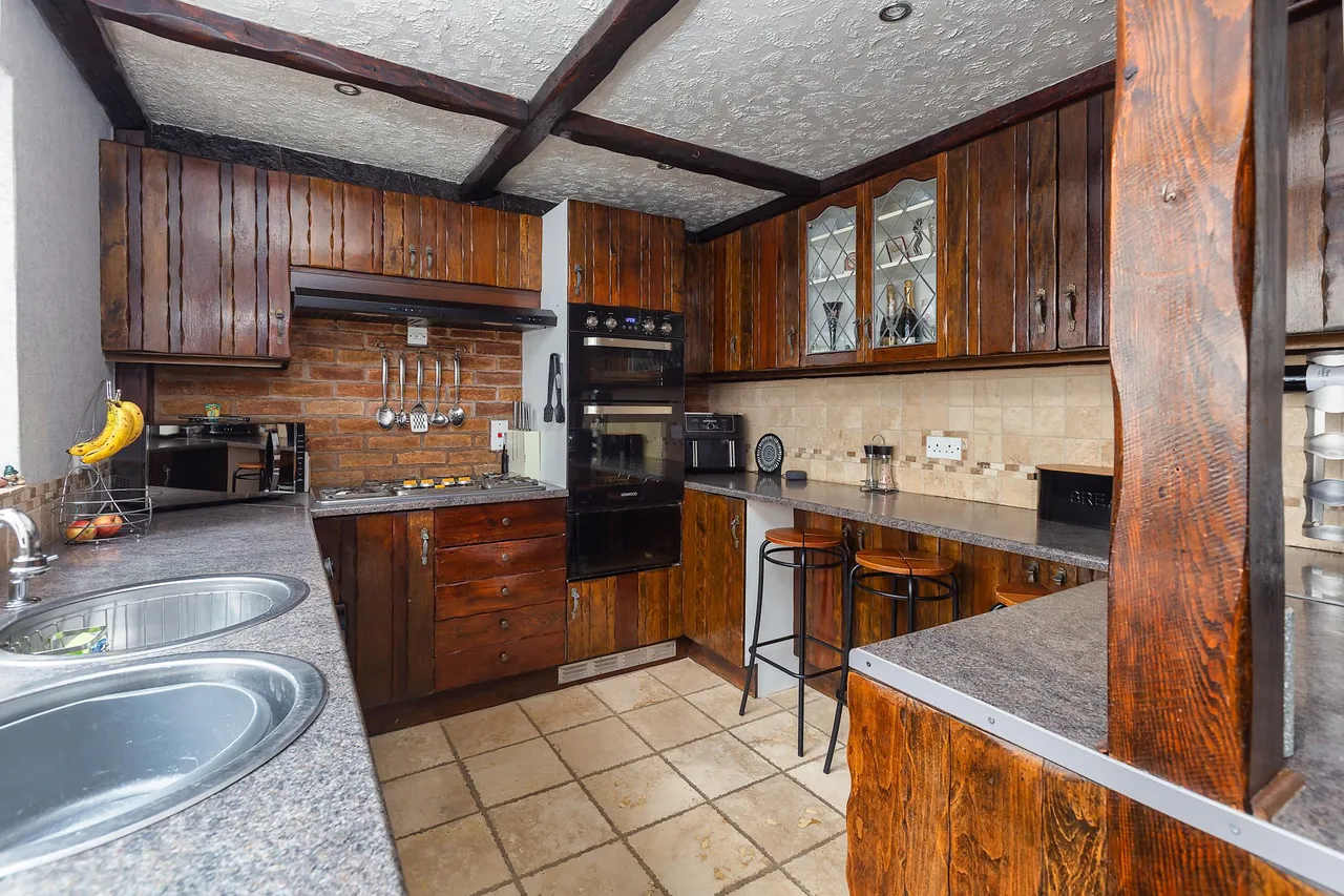 Newmarket Road, Ashton-under-lyne, OL7, photo 3
