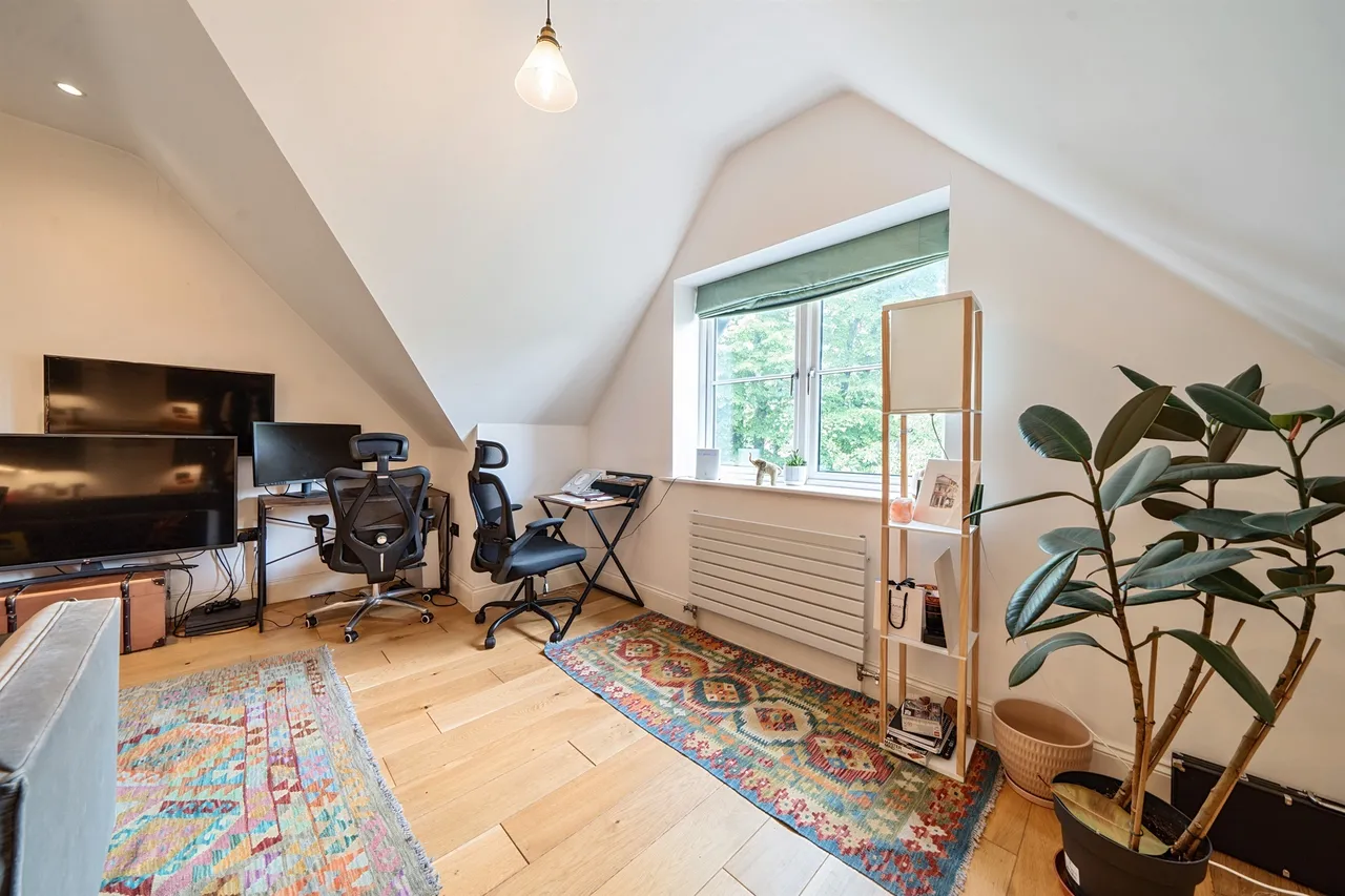 Creffield Road, London, photo 8