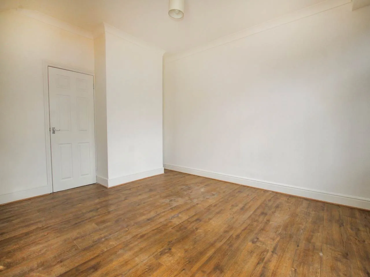 Nield Road, Hayes, UB3, photo 3