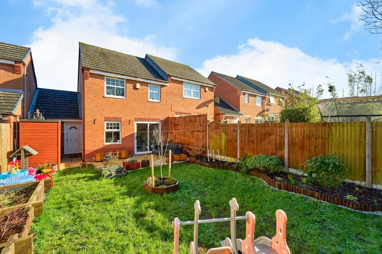 Alderley Crescent, Walsall, West Midlands, WS3, photo 18