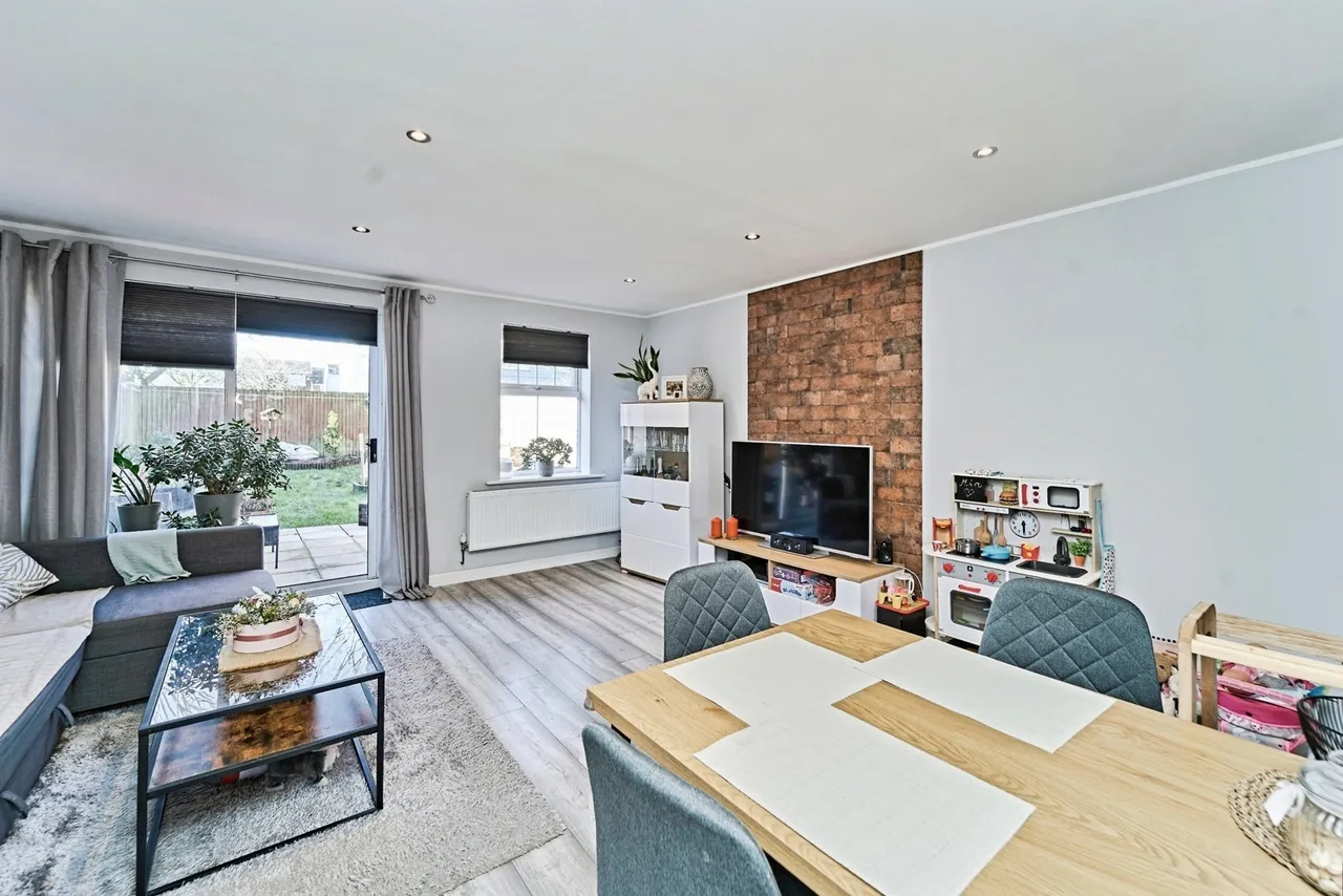 Alderley Crescent, Walsall, West Midlands, WS3, photo 3