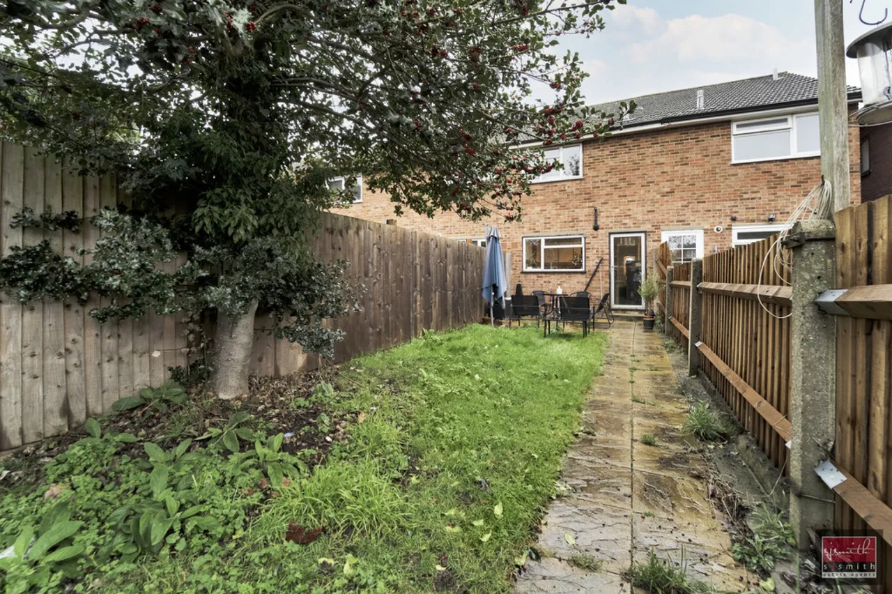 Stanwell Road, Ashford, photo 12