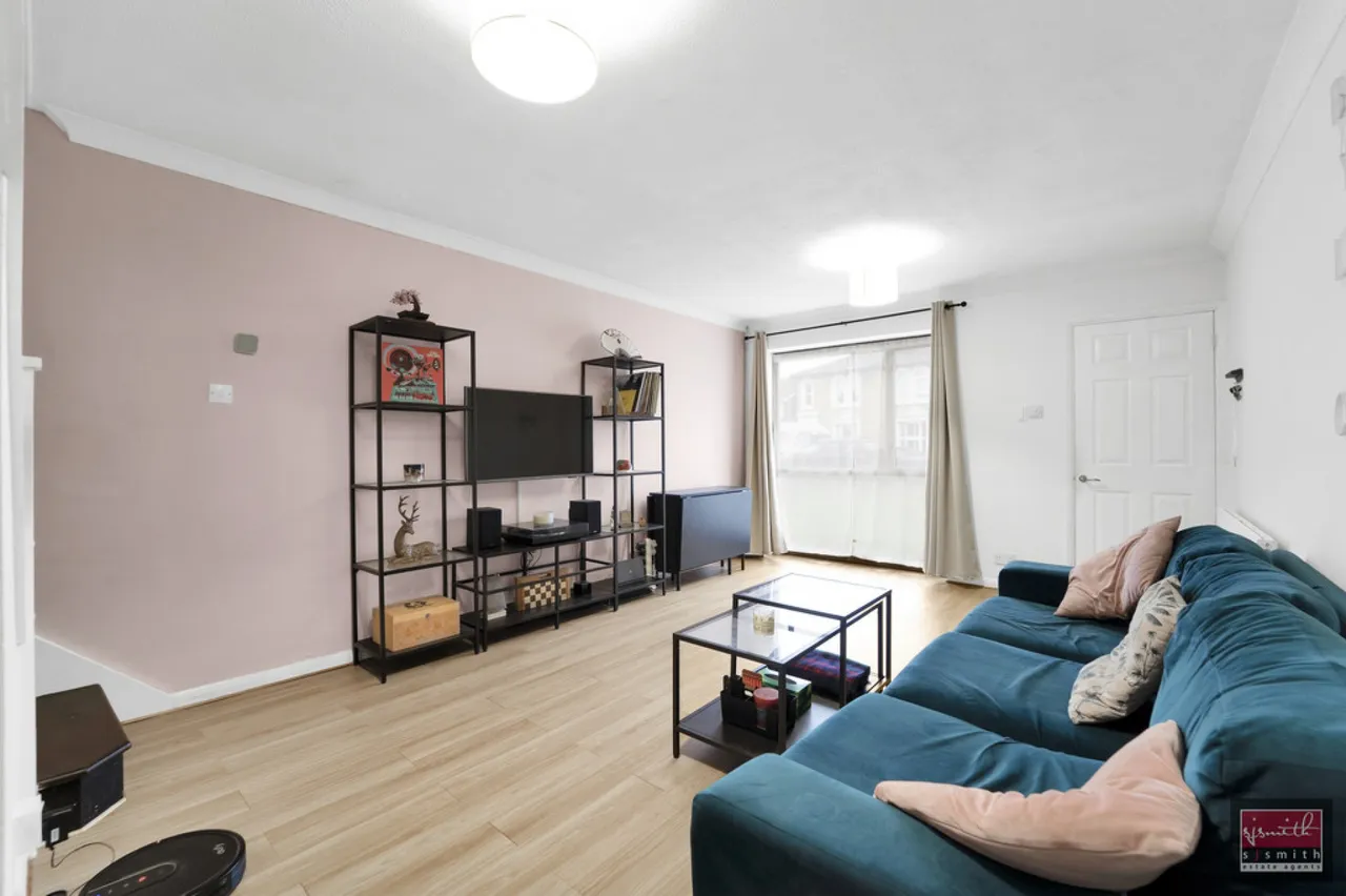 Stanwell Road, Ashford, photo 6