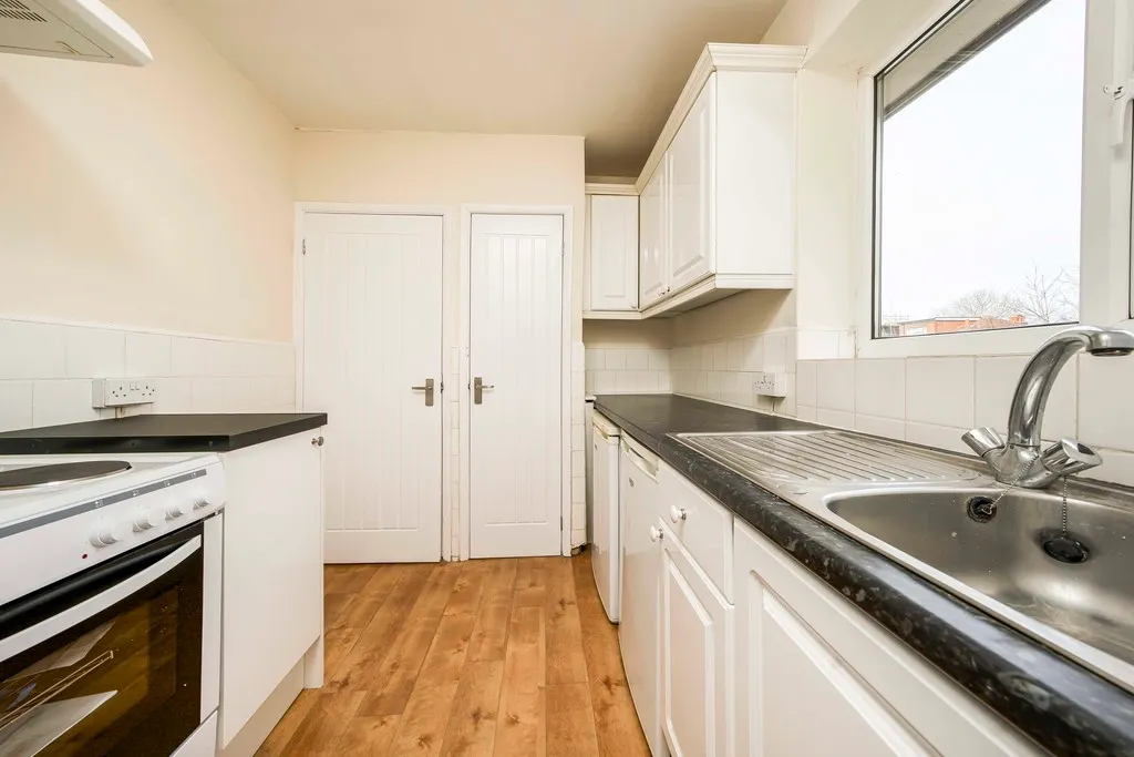 Orchard Close, Denham, UB9, photo 6