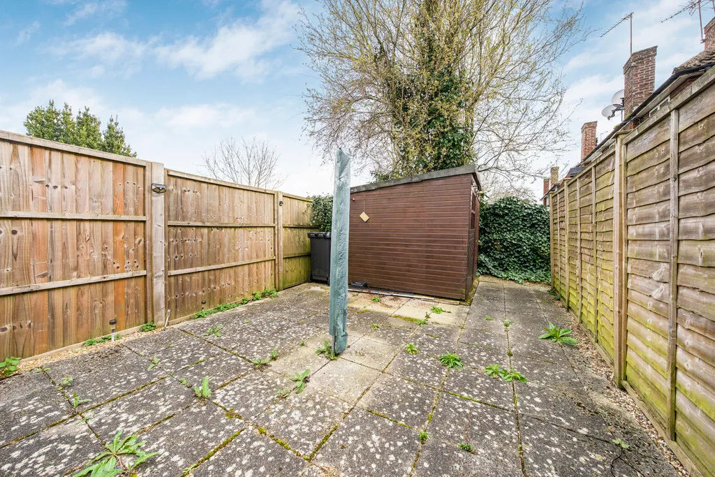 Orchard Close, Denham, UB9, photo 4