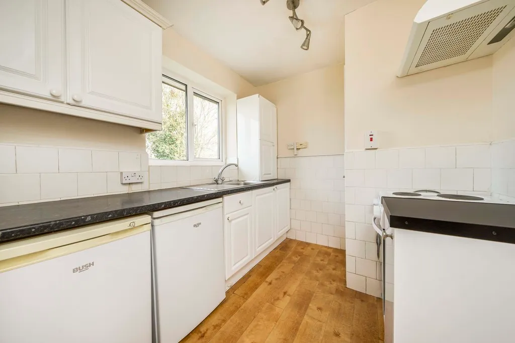 Orchard Close, Denham, UB9, photo 22