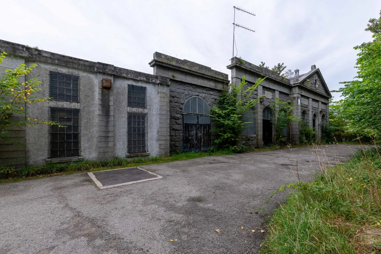 North Deeside Road, Cults, AB15, photo 16