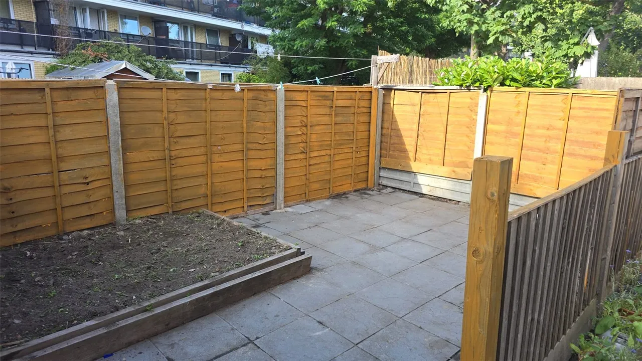 Buller Close, SE15, photo 11