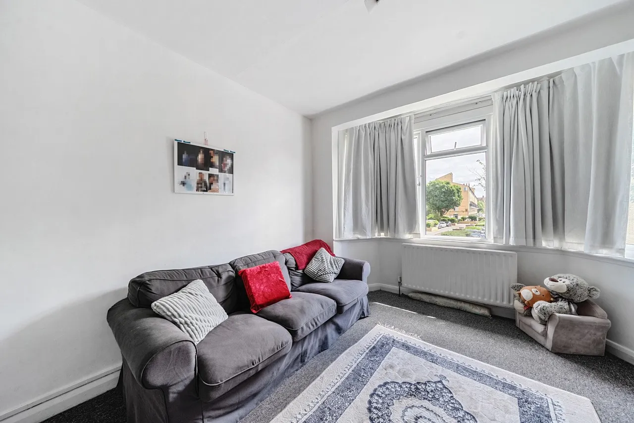 Buller Close, SE15, photo 5