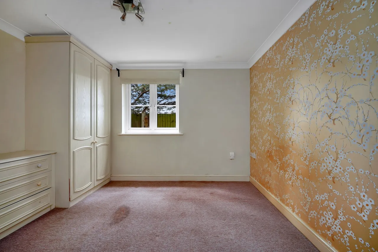 24 Lockwood Place, Chingford, London, E4 9AD, photo 6