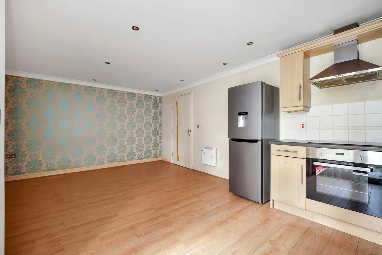 24 Lockwood Place, Chingford, London, E4 9AD, photo 4
