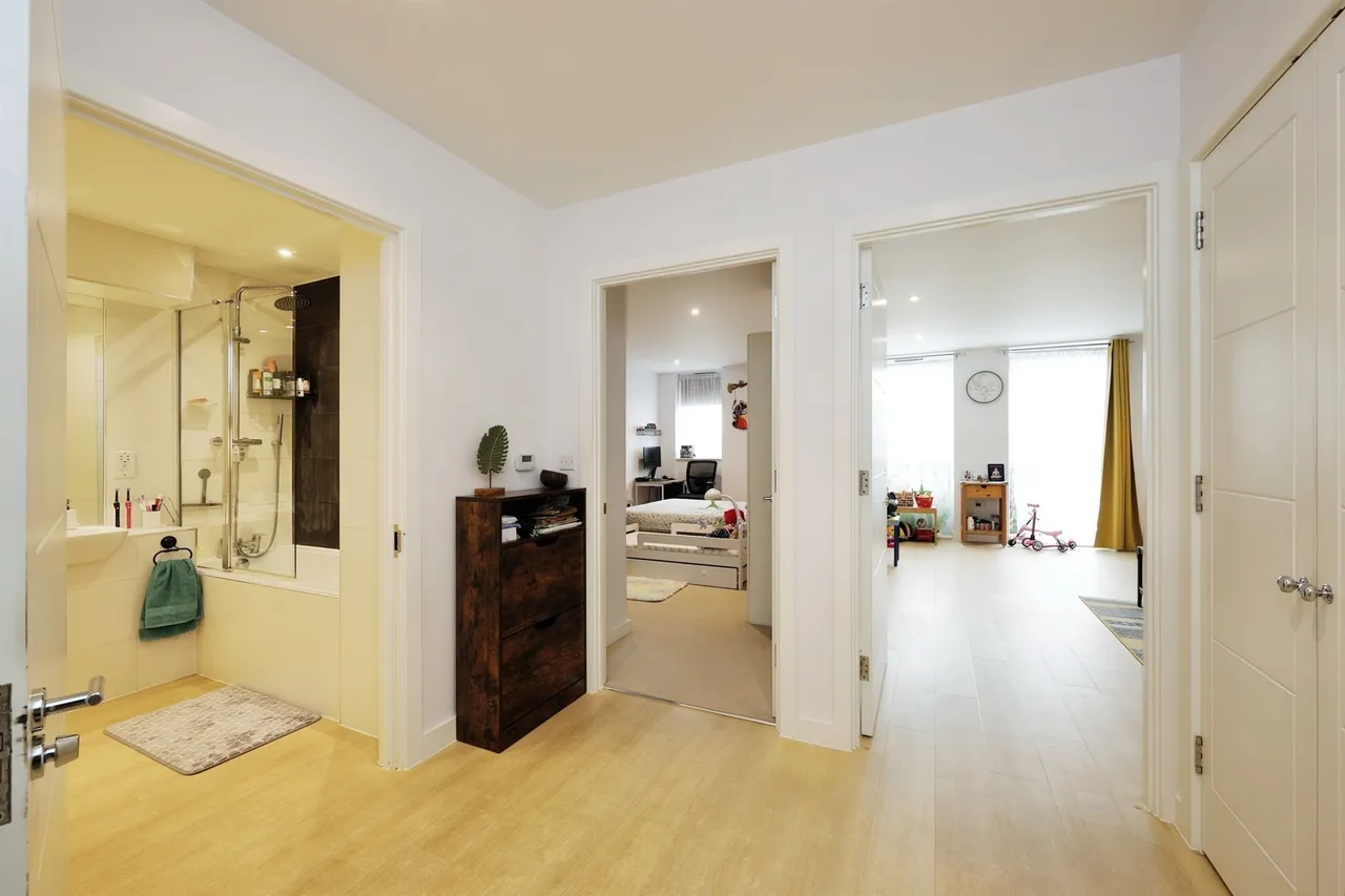 Woodford Road, Watford, WD17, photo 10
