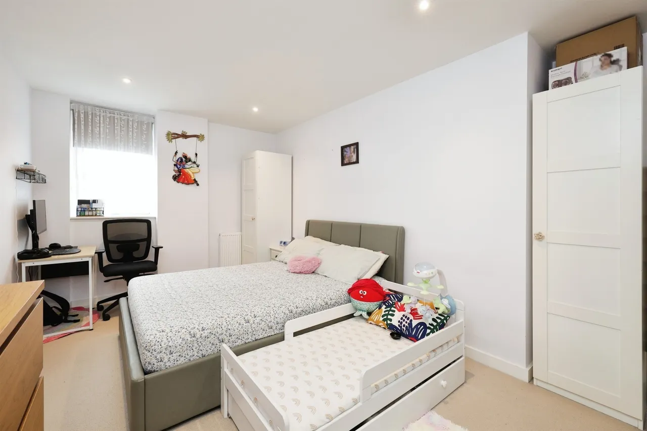 Woodford Road, Watford, WD17, photo 4