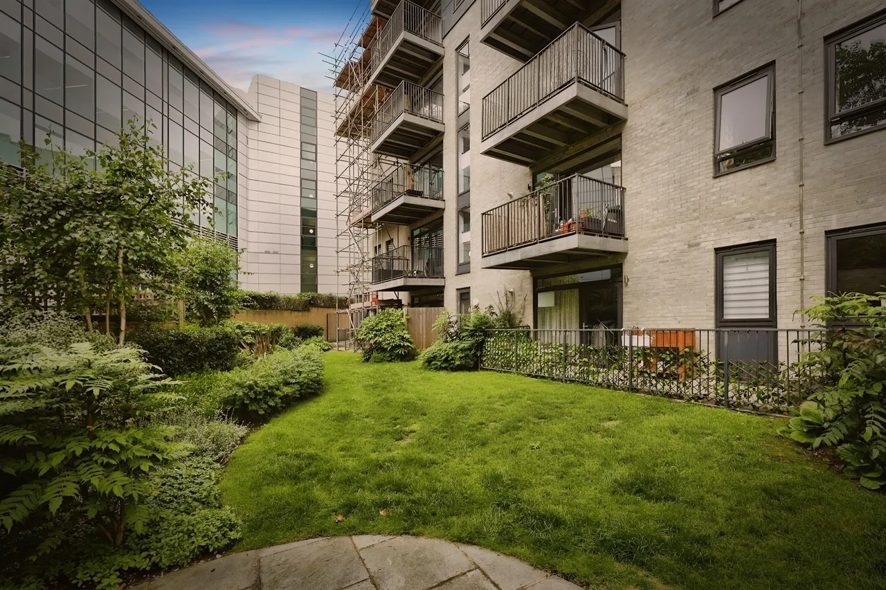 Woodford Road, Watford, WD17, photo 13