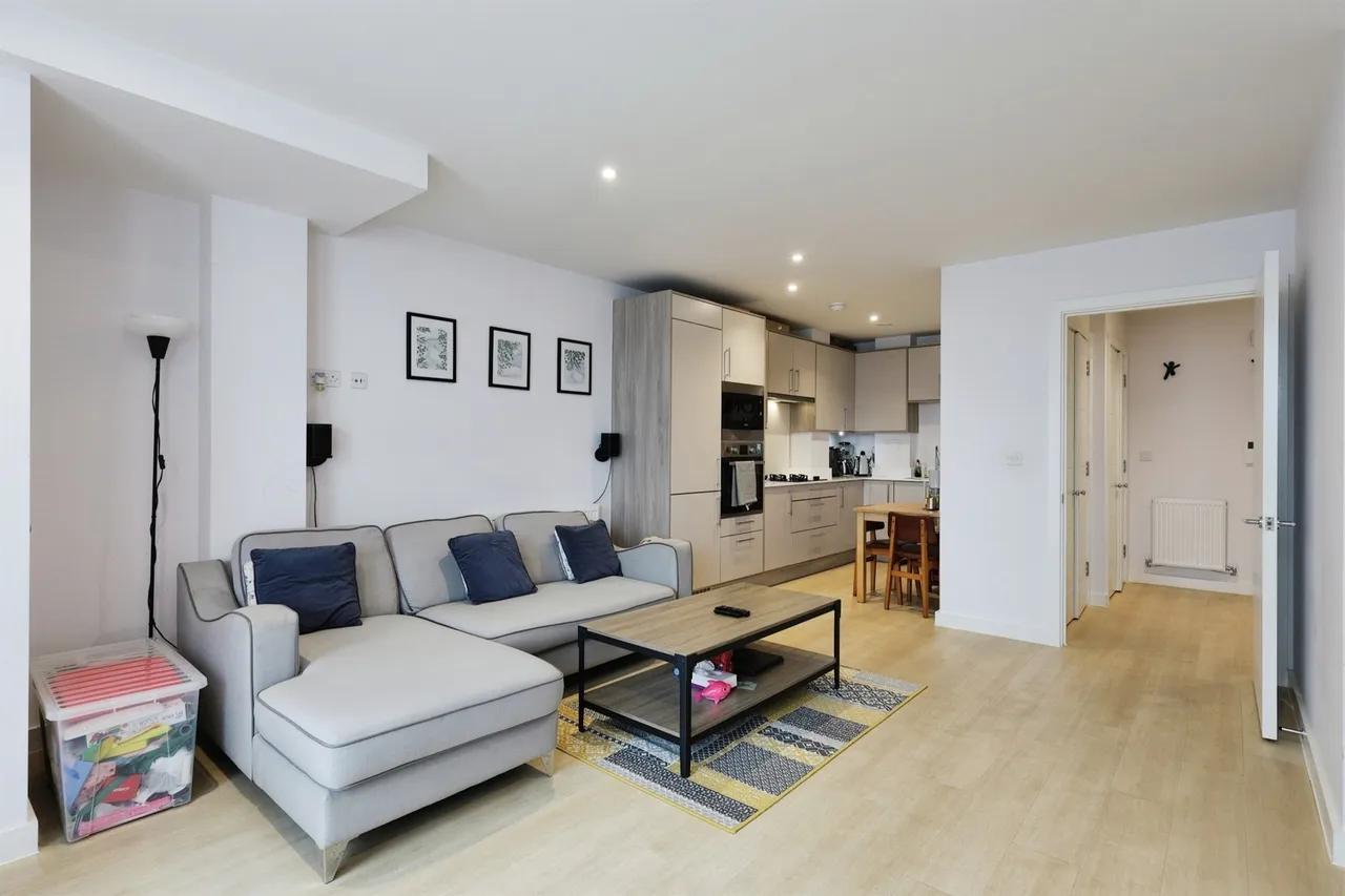 Woodford Road, Watford, WD17, photo 8