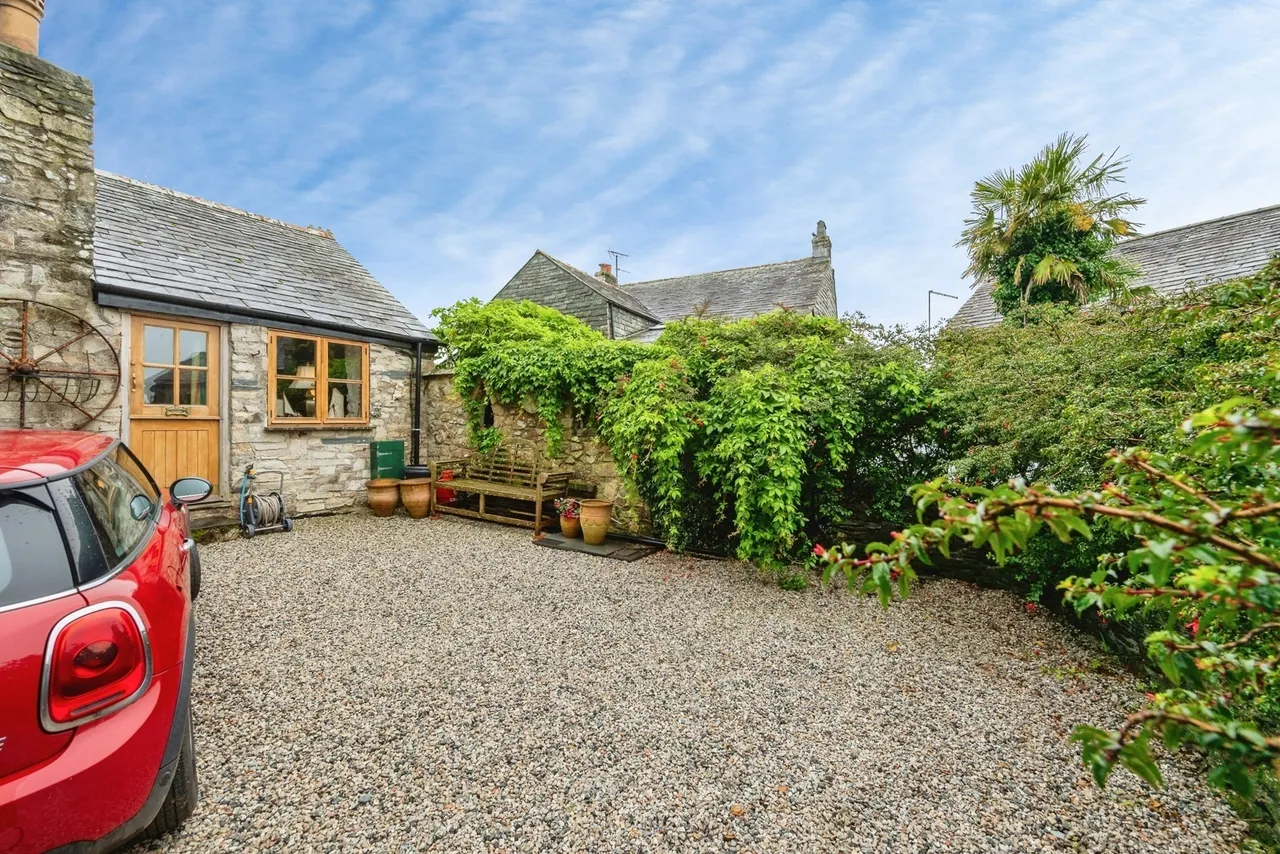 2 bed property for sale, Helstone, Camelford, PL32