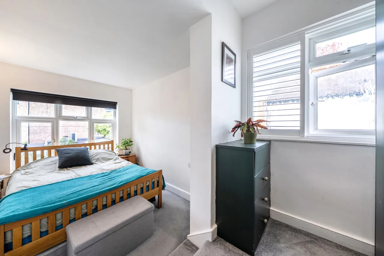 Worple Road, London, SW20, photo 5