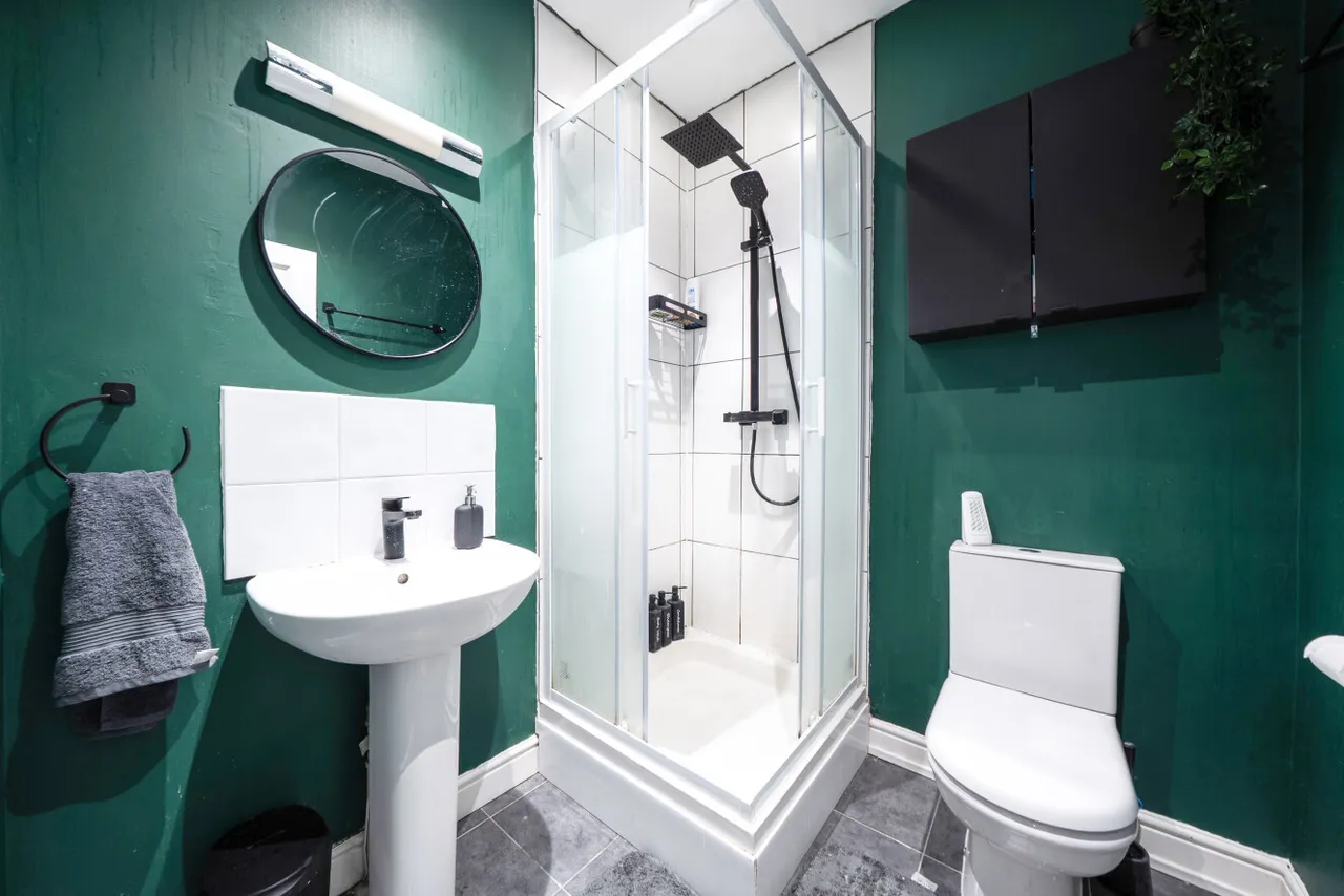 Worple Road, London, SW20, photo 8
