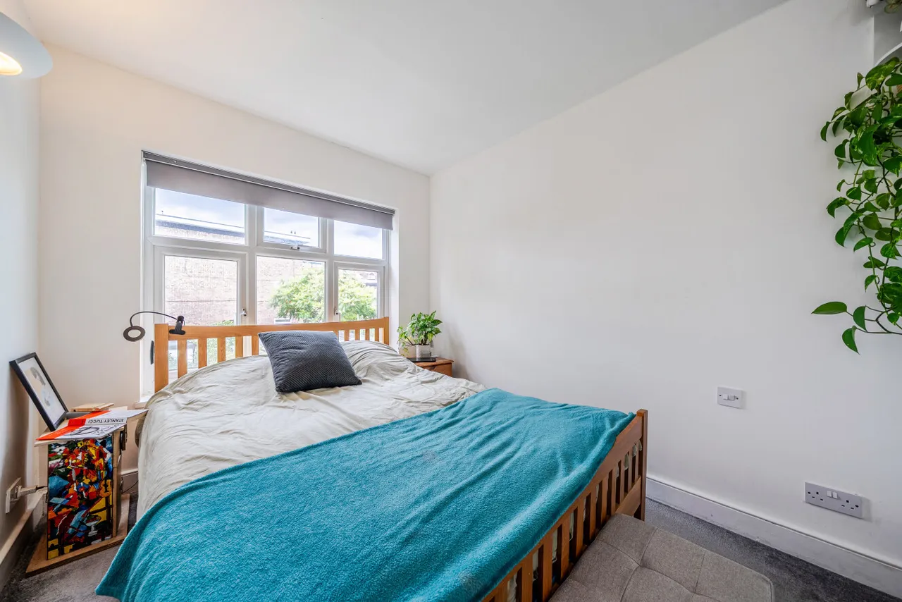 Worple Road, London, SW20, photo 9