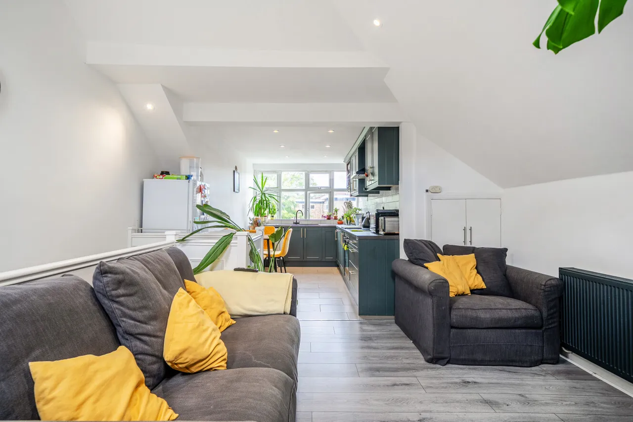 Worple Road, London, SW20, photo 10
