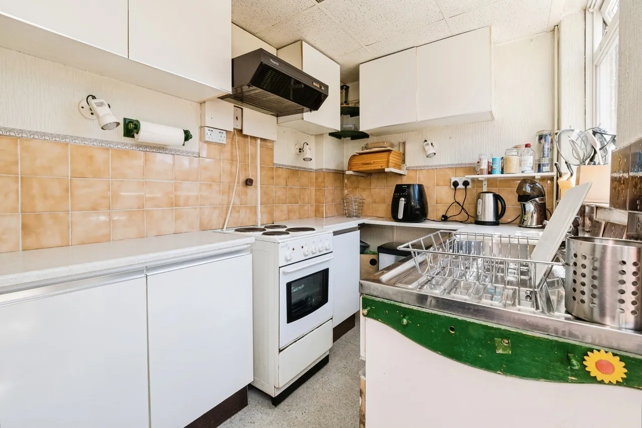 Rosedale Gardens, Dagenham, Essex, RM9, photo 6