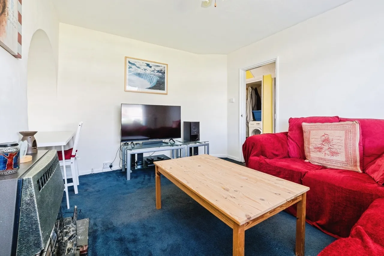 Rosedale Gardens, Dagenham, Essex, RM9, photo 17