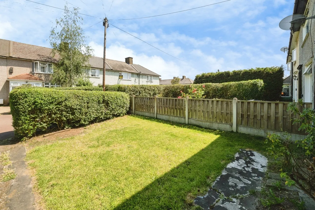 Rosedale Gardens, Dagenham, Essex, RM9, photo 10